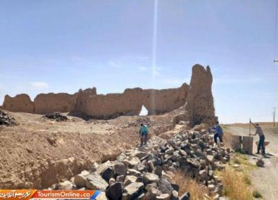 شروع فاز اول عملیات بازسازی قلعه تاریخی روستای برکوه