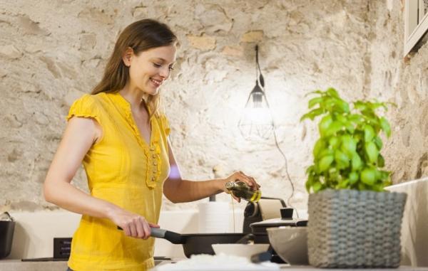 سالم ترین روغن برای پخت و پز چیست؟ سالم ترین روغن برای پخت و پز چیست؟