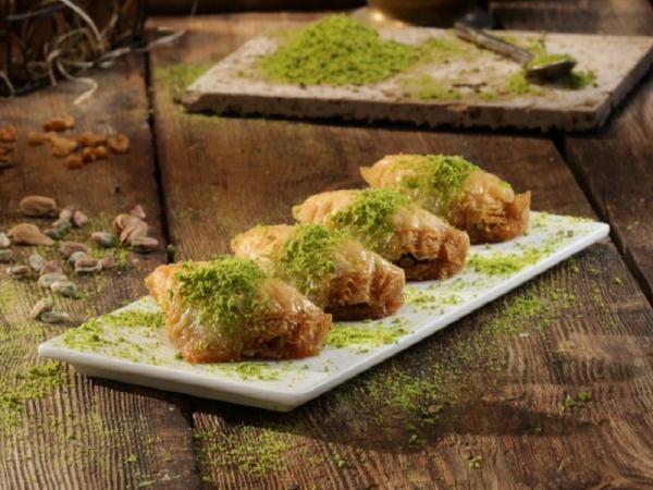 2 طرز تهیه باقلوا شوبیت با خمیر یوفکا و نانوایی